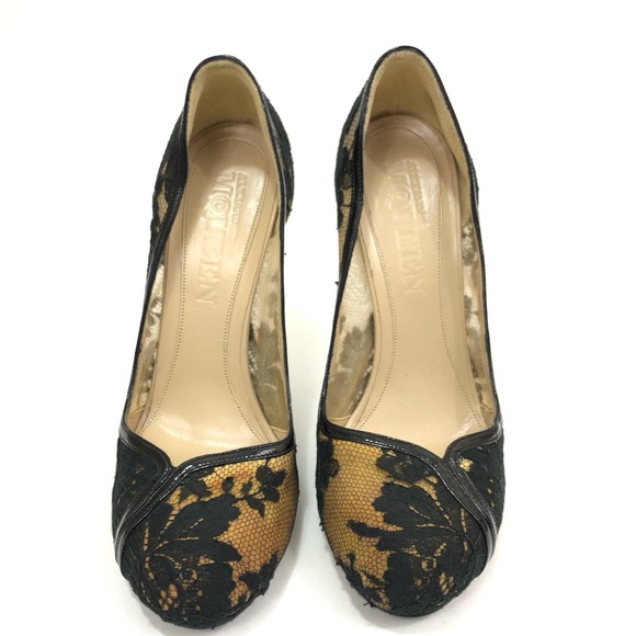 Alexander McQueen Lace Pumps - Picture 3 of 8